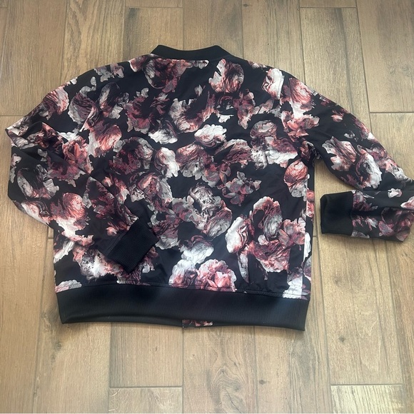 PINK Victoria's Secret Black and Pink Bomber Jacket - Picture 12 of 12